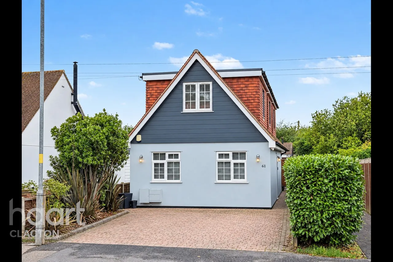 4 bed house for sale, Frinton Road, Frinton-On-Sea, CO13