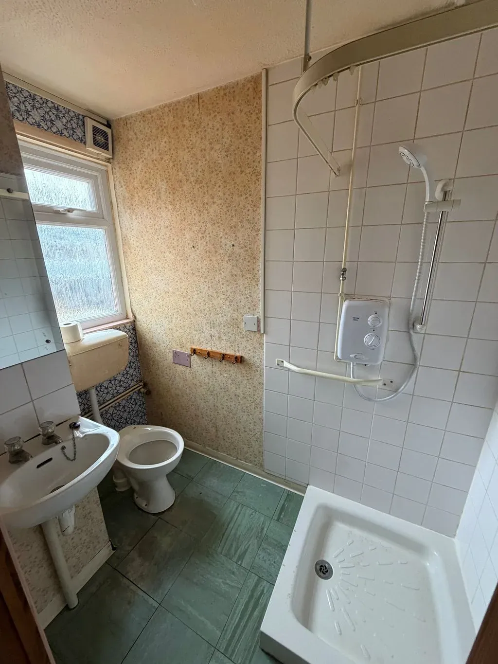 Napier Street, Bletchley, Milton Keynes, Buckinghamshire, MK2 2NF, photo 3