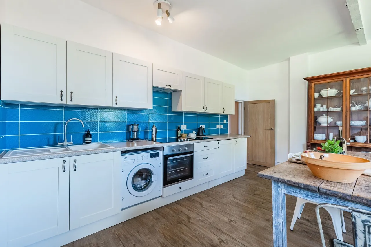 Two Bedroom Ground Floor Apartment in, photo 5