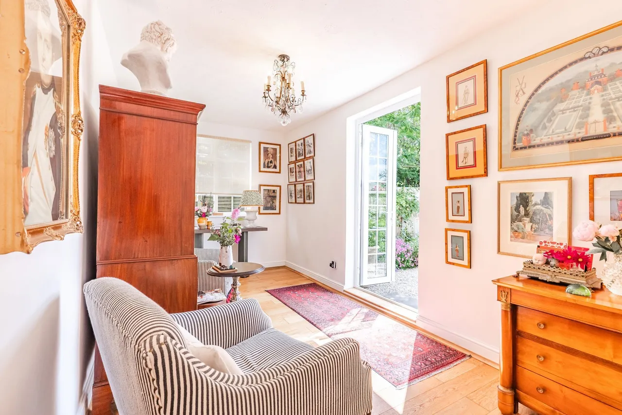 Two Bedroom Ground Floor Apartment in, photo 3