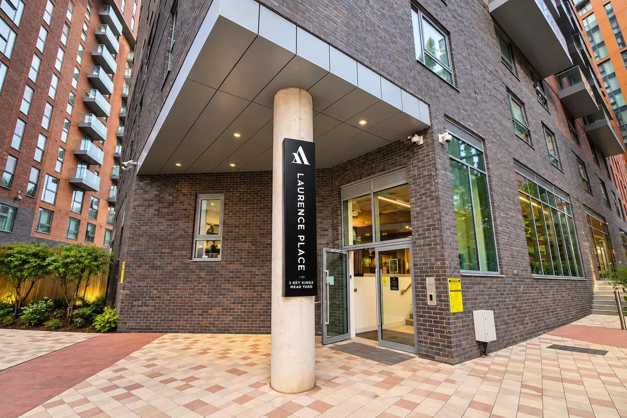 2 bed flat for sale, New Kings Head Yard, Salford, M3