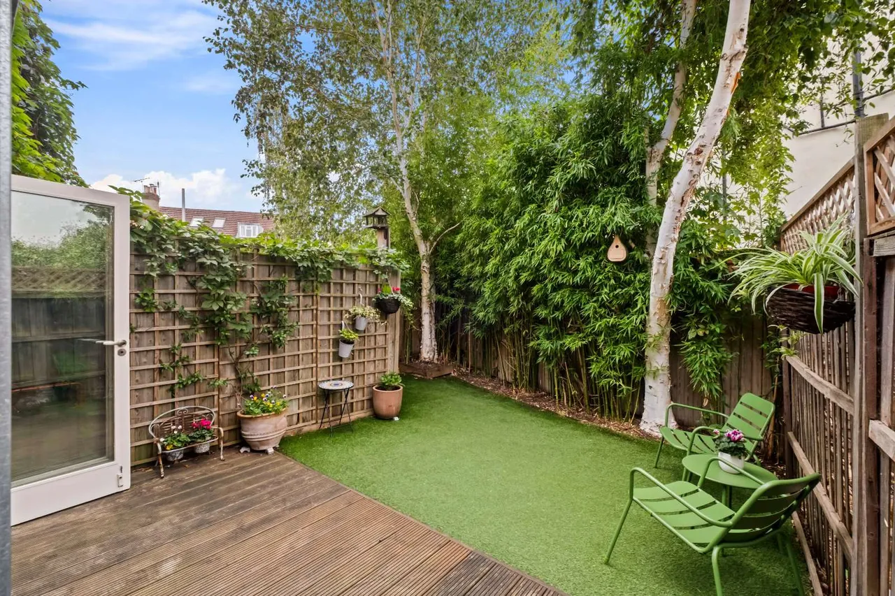 Dinsmore Road, London, SW12, photo 9