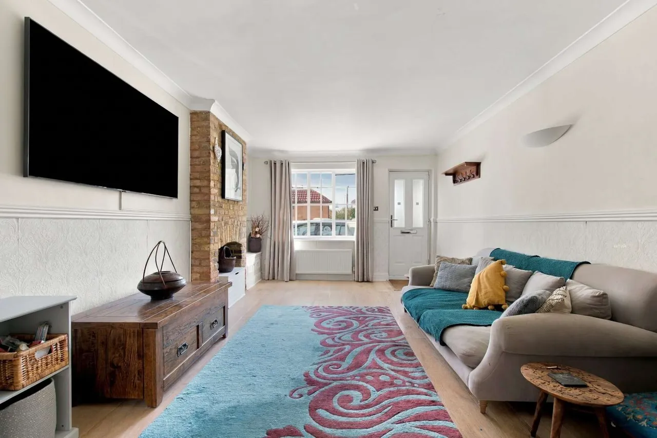 Luther Road, Teddington, TW11, photo 4