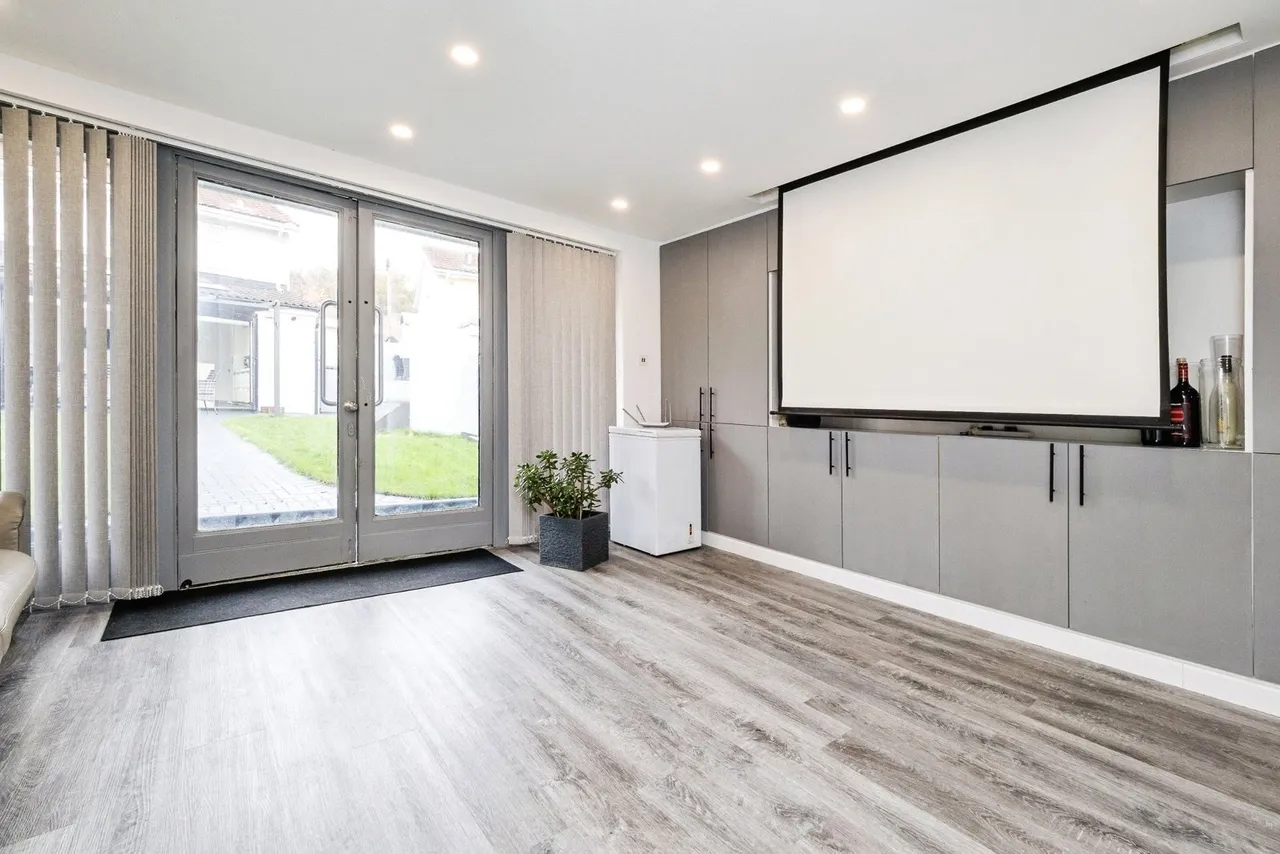 Brocket Way, Chigwell, IG7, photo 18