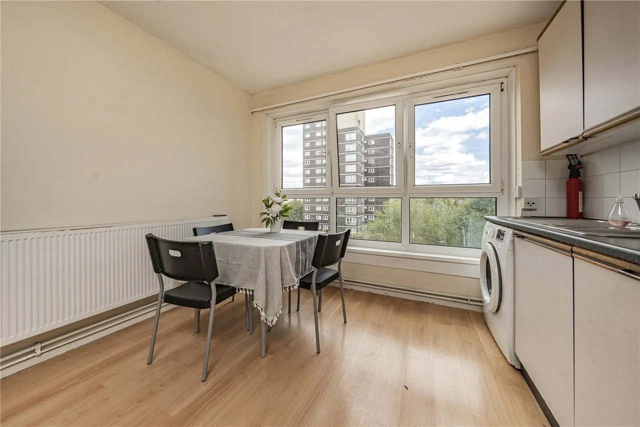 Arabella Drive, Putney, photo 3