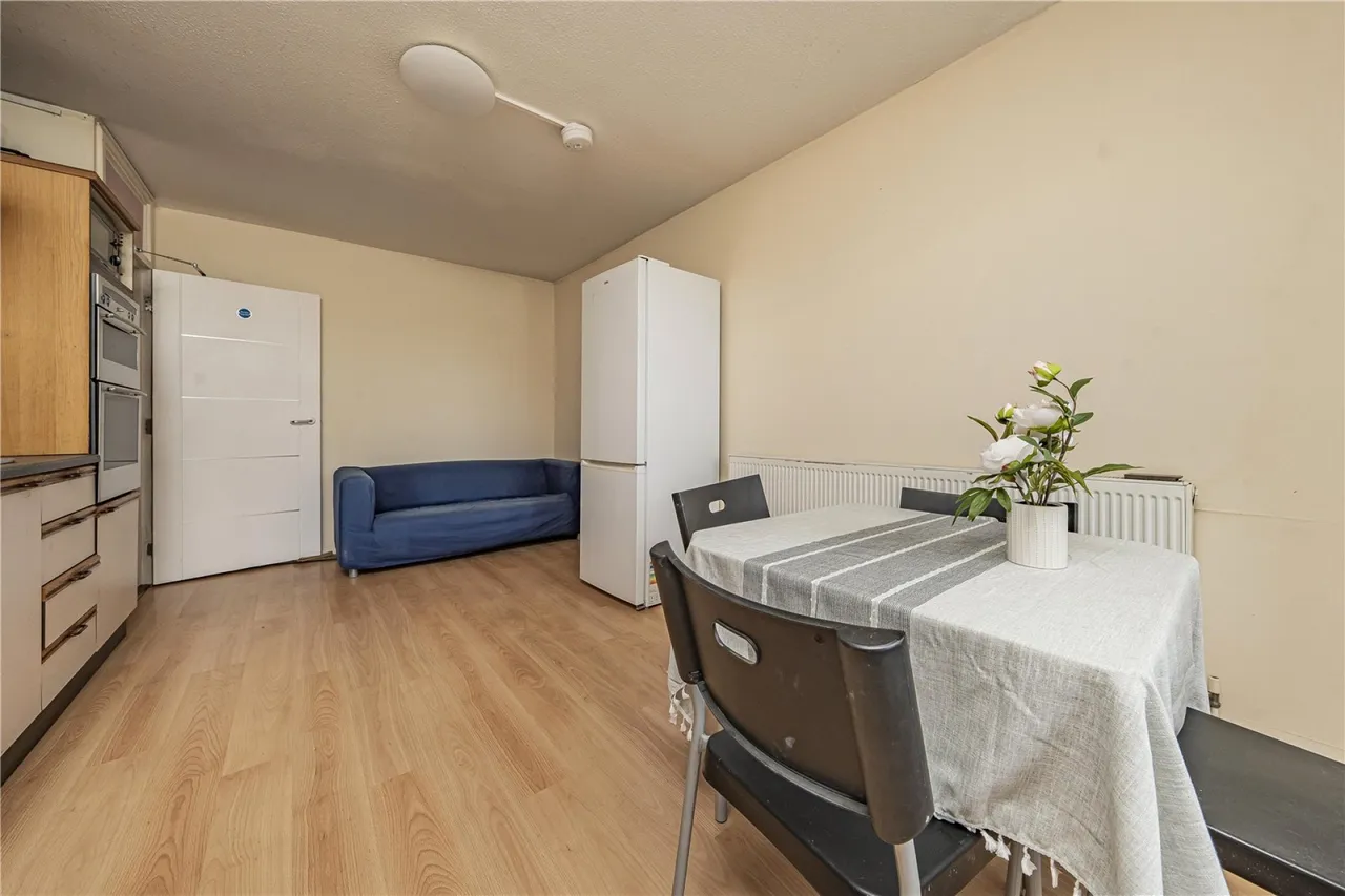 Arabella Drive, Putney, photo 4