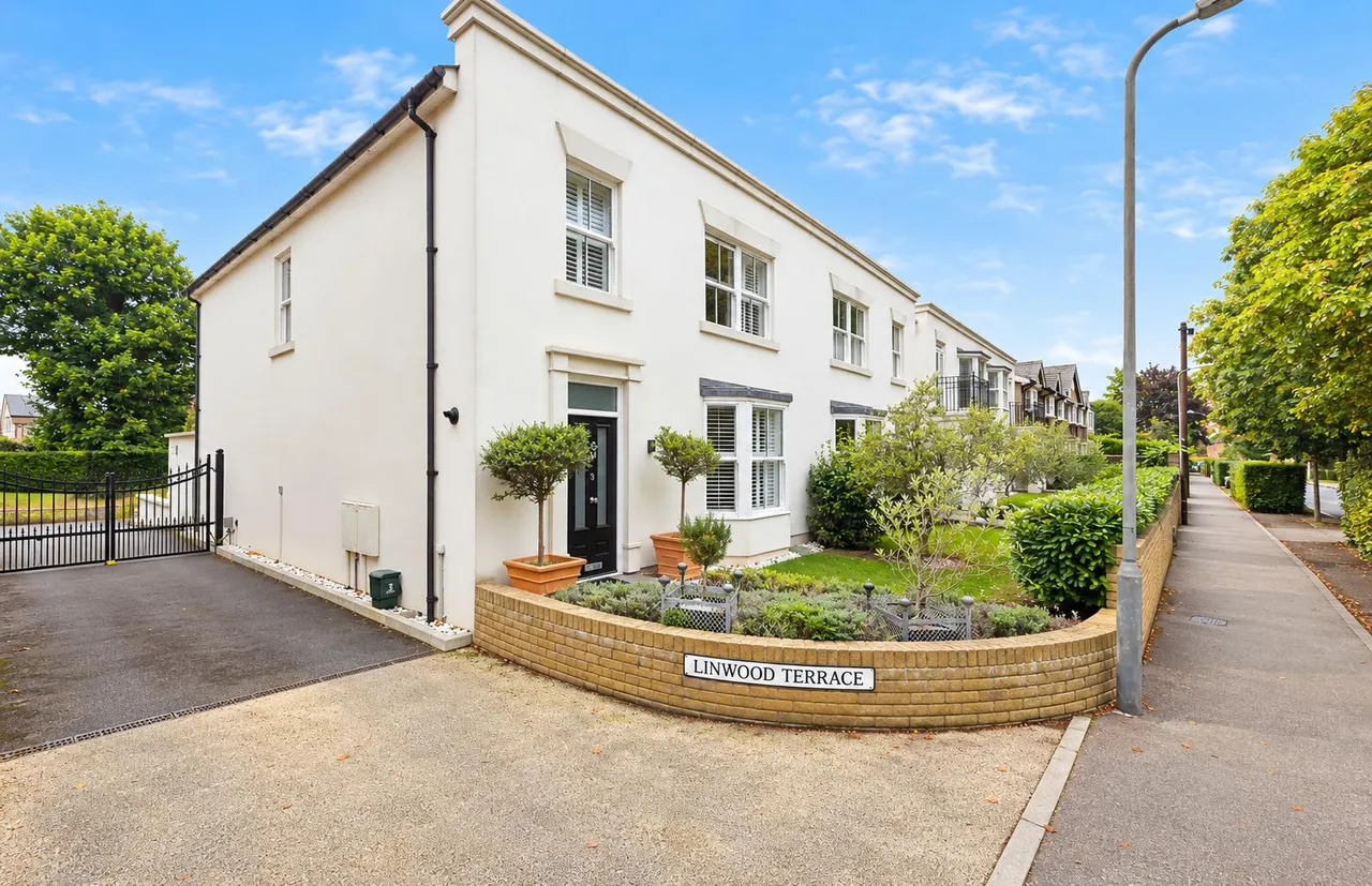 4 bed house for sale, Mill Road, Deal, CT14