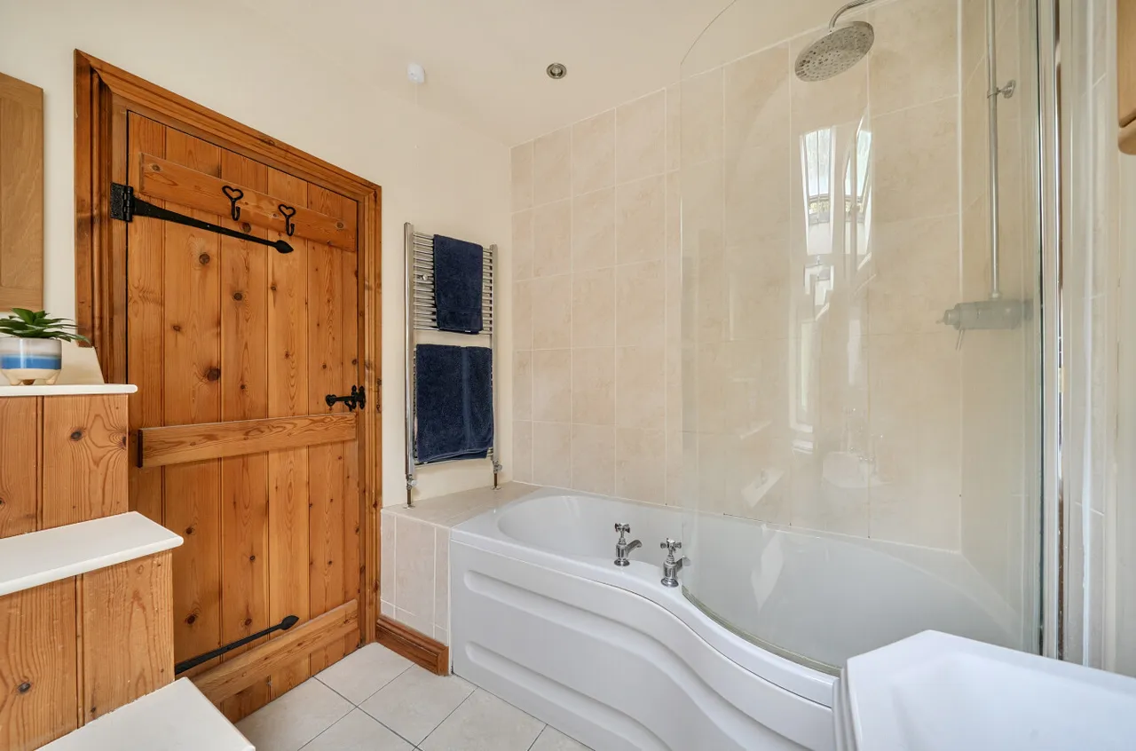 Penhelyg Road, Aberdovey, photo 7