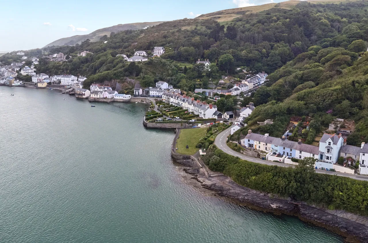 Penhelyg Road, Aberdovey, photo 30