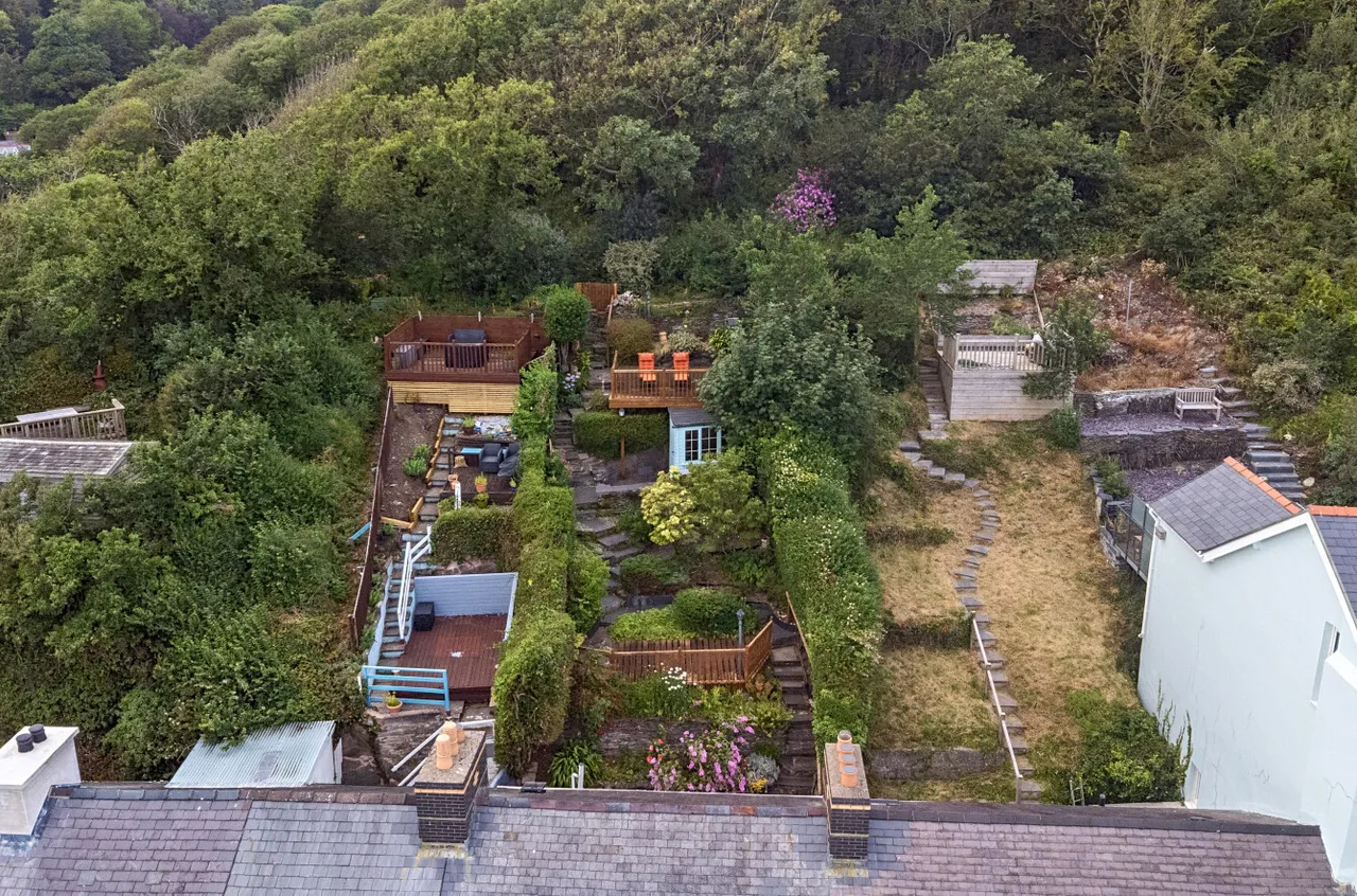 Penhelyg Road, Aberdovey, photo 29