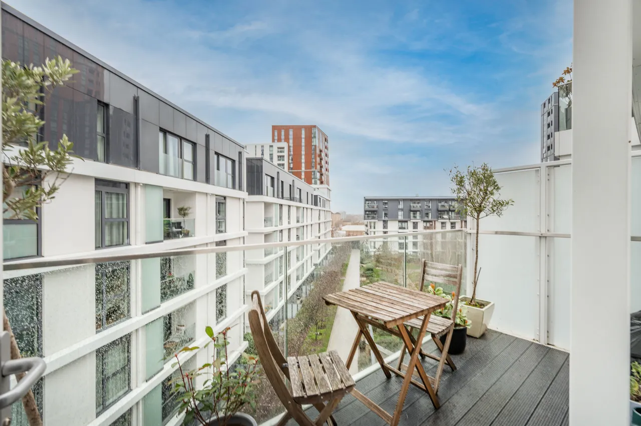 Flat 31, Brent House, Nine Elms Point, 50 Wandsworth Road, London, photo 6