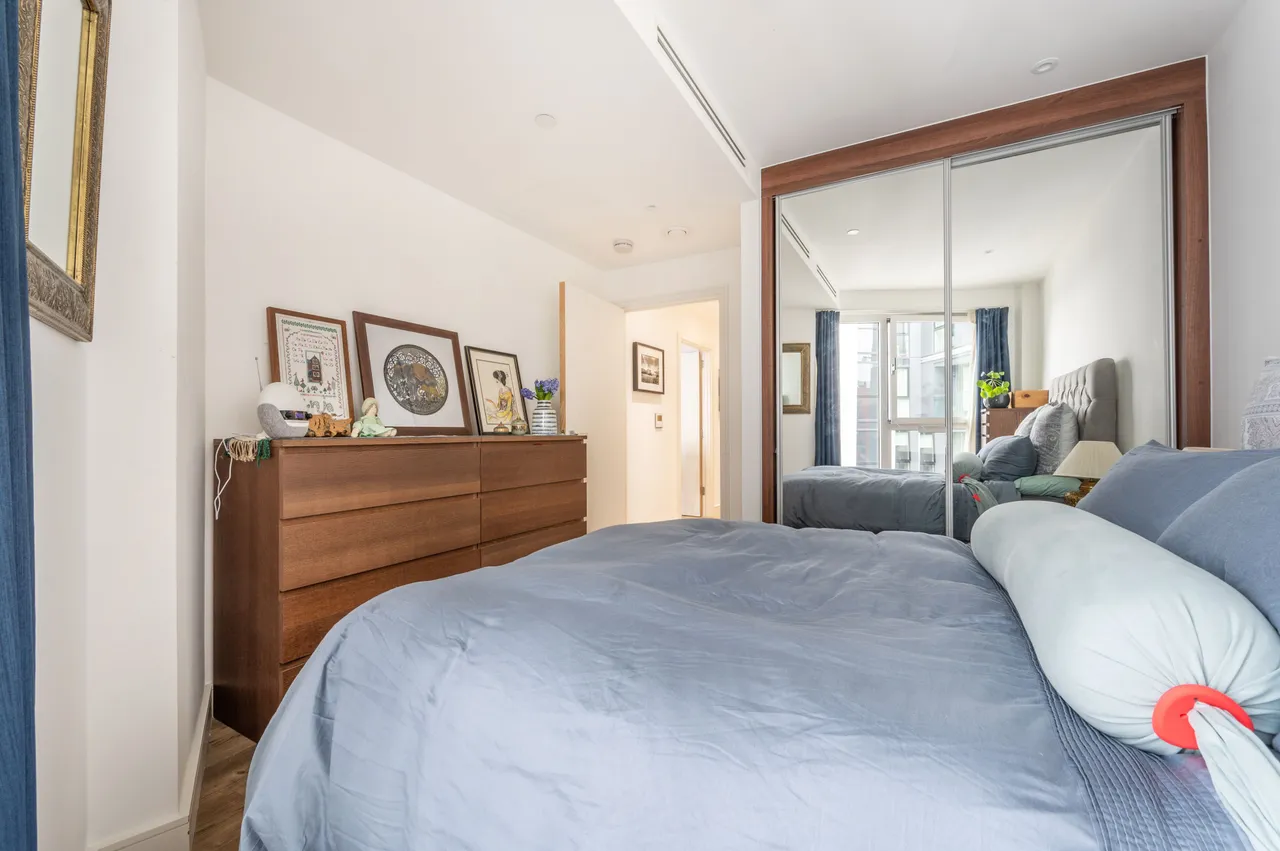 Flat 31, Brent House, Nine Elms Point, 50 Wandsworth Road, London, photo 11