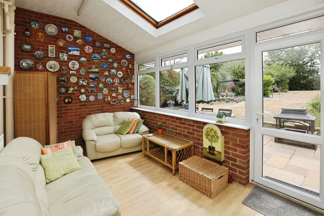 Shaftesbury Avenue, Chandler's Ford, SO53, photo 7