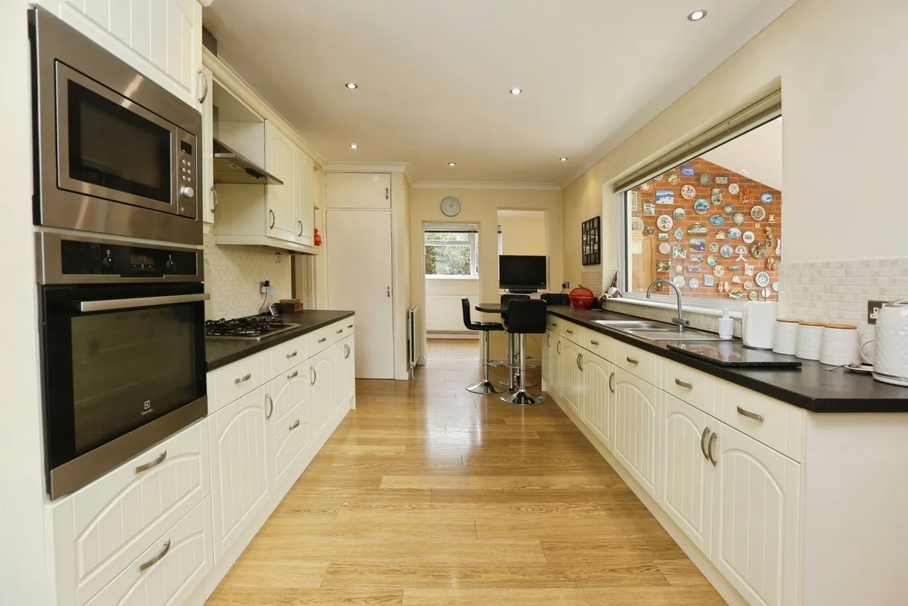 Shaftesbury Avenue, Chandler's Ford, SO53, photo 4