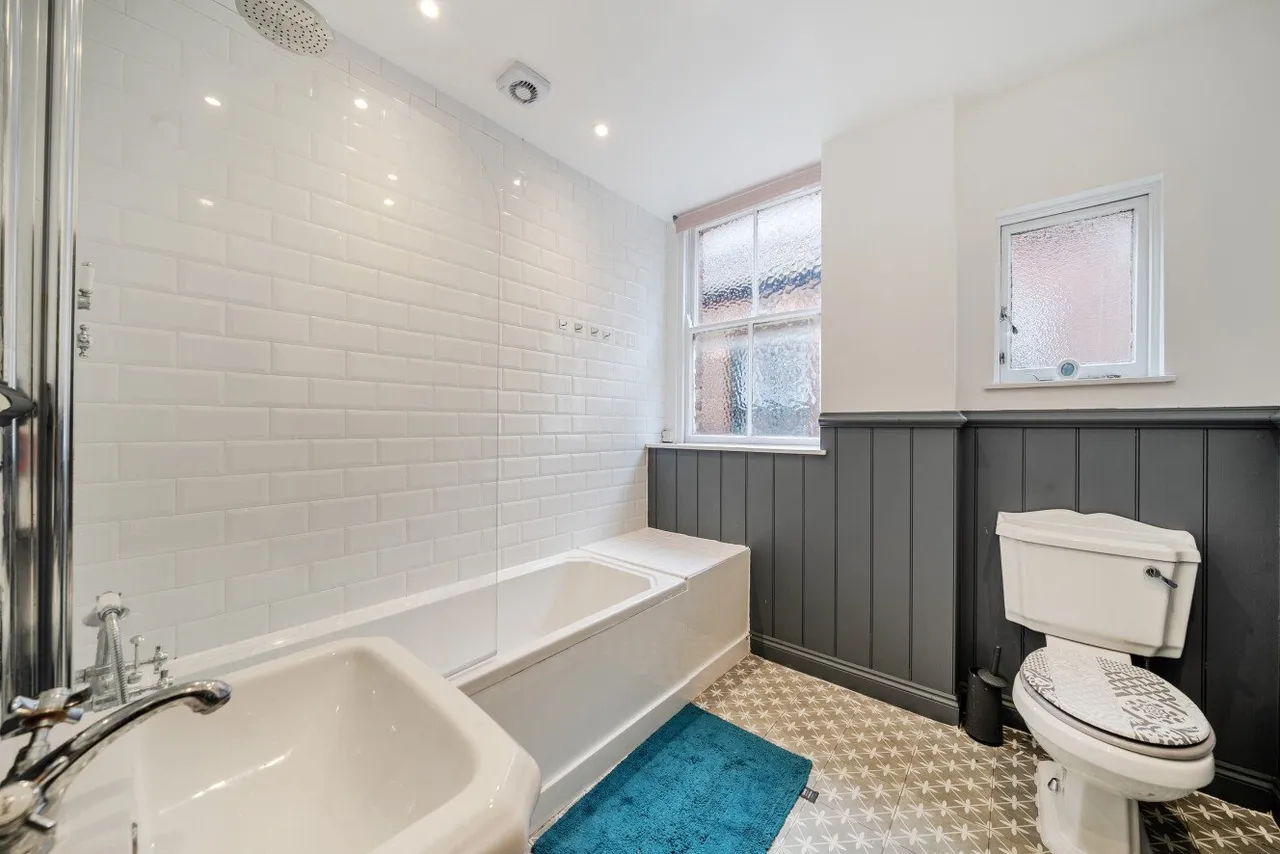 Penerley Road, London, SE6, photo 4