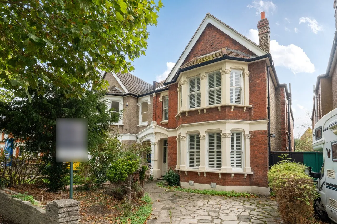 Penerley Road, London, SE6, photo 2