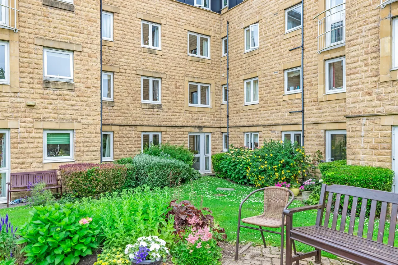 Springs Lane, Ilkley, LS29, photo 18
