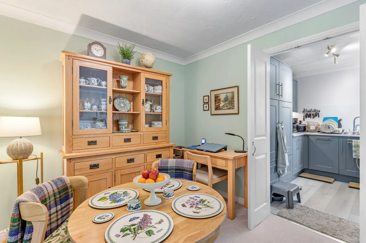 Springs Lane, Ilkley, LS29, photo 5