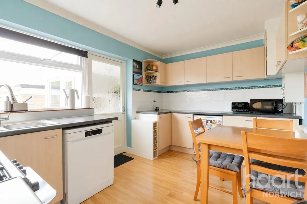 Leewood Crescent, Norwich, NR5, photo 3
