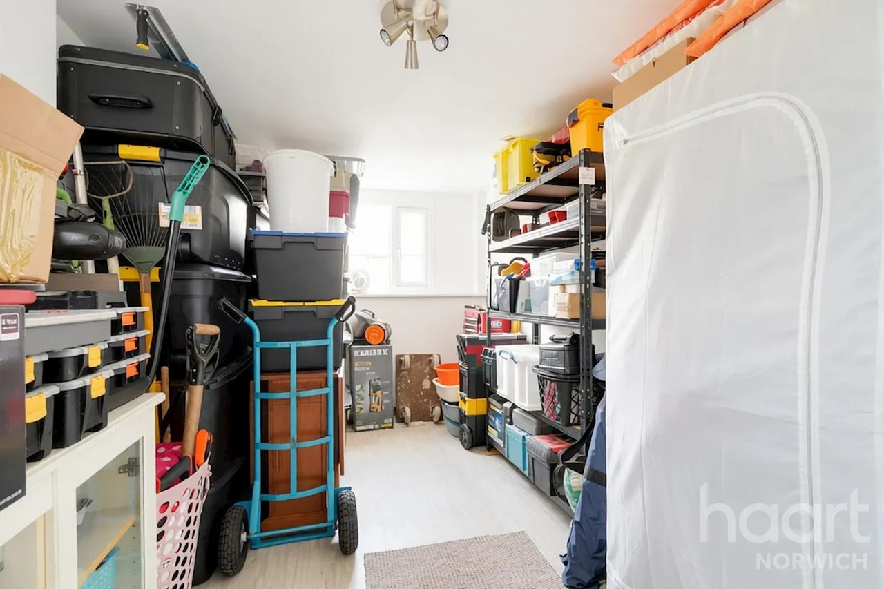 Leewood Crescent, Norwich, NR5, photo 10