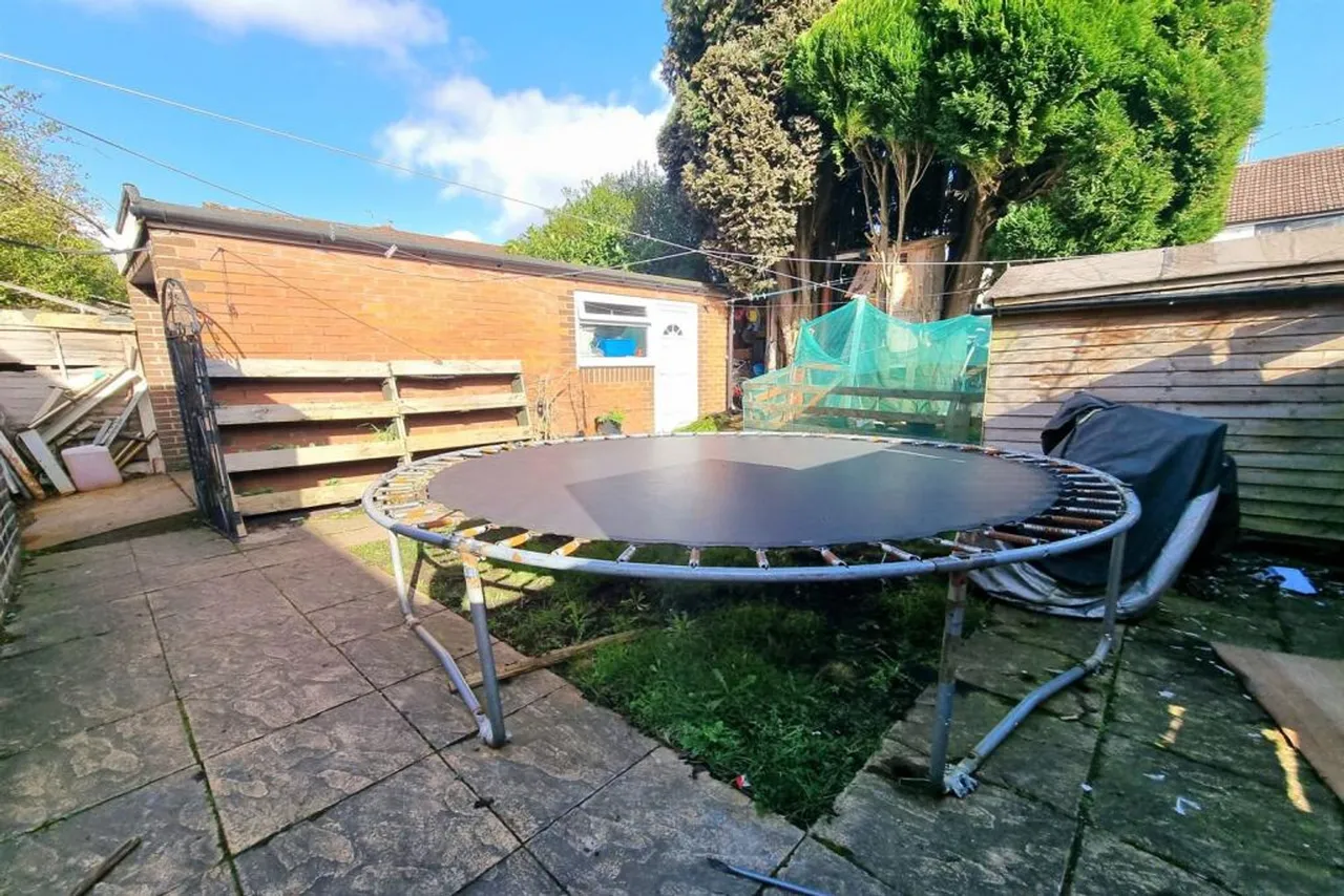 Peover Avenue, Sale, photo 16