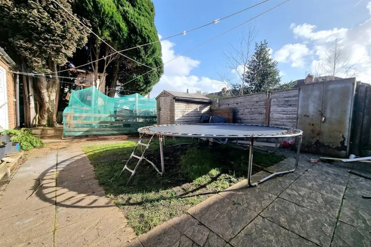 Peover Avenue, Sale, photo 15