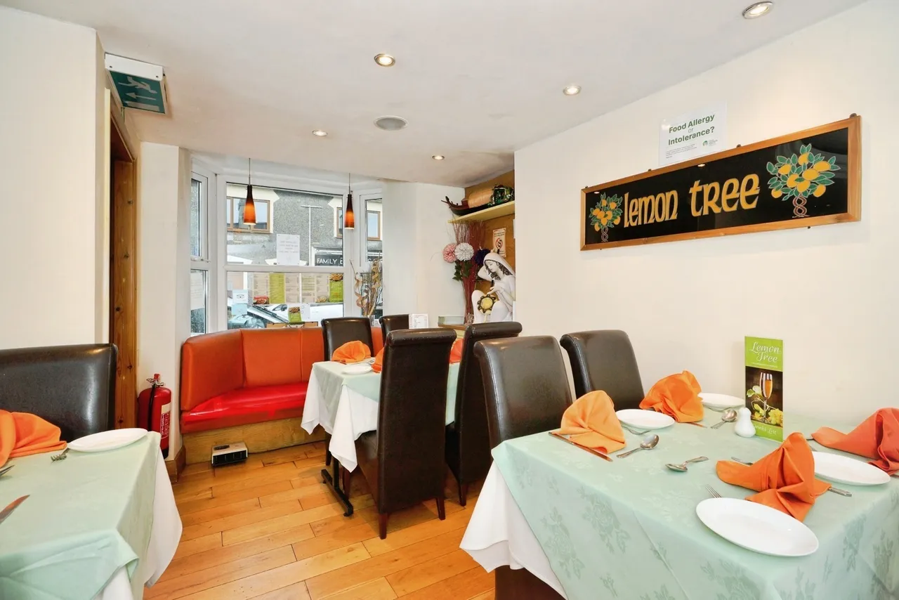 High Street, Penrhyndeudraeth, LL48, photo 8