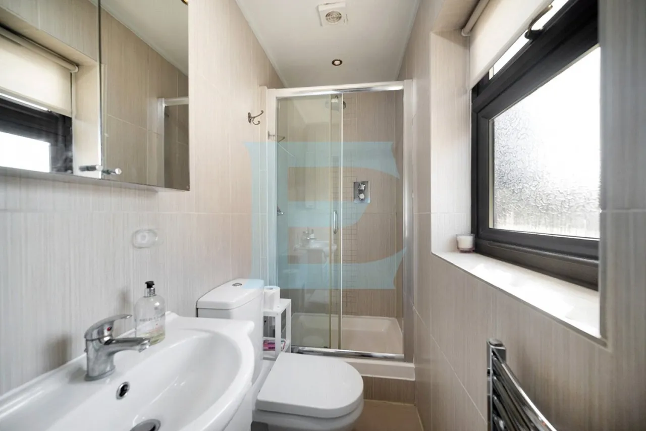 Laurel Gardens, Mill Hill, NW7, photo 17