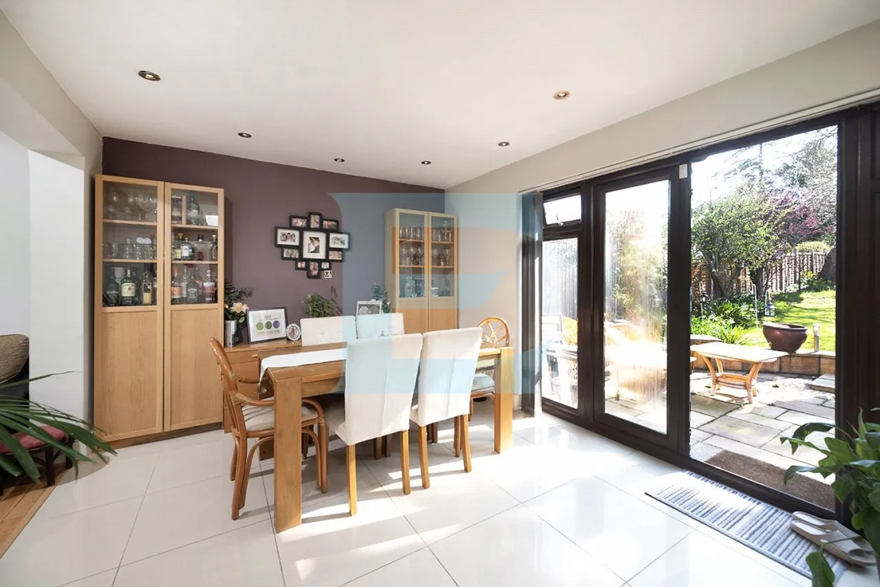 Laurel Gardens, Mill Hill, NW7, photo 4