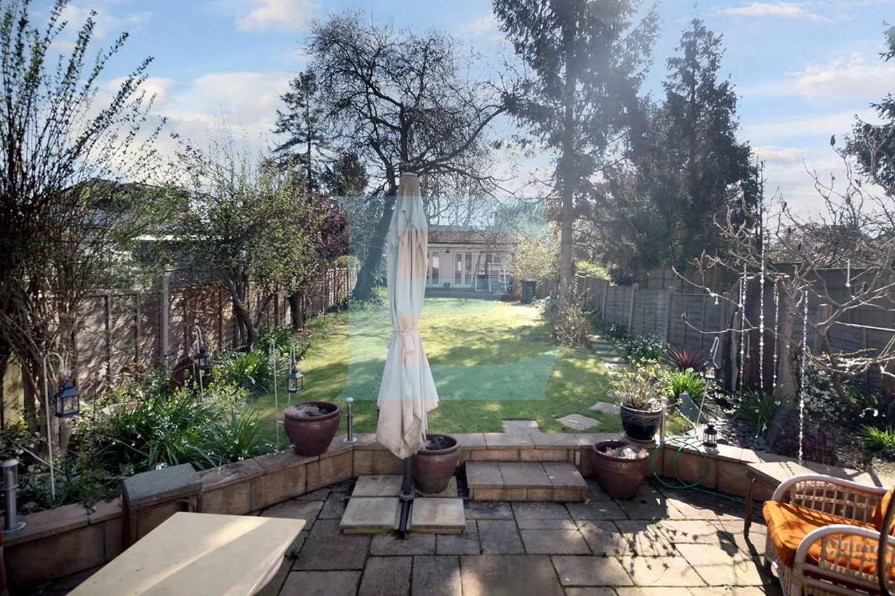 Laurel Gardens, Mill Hill, NW7, photo 9