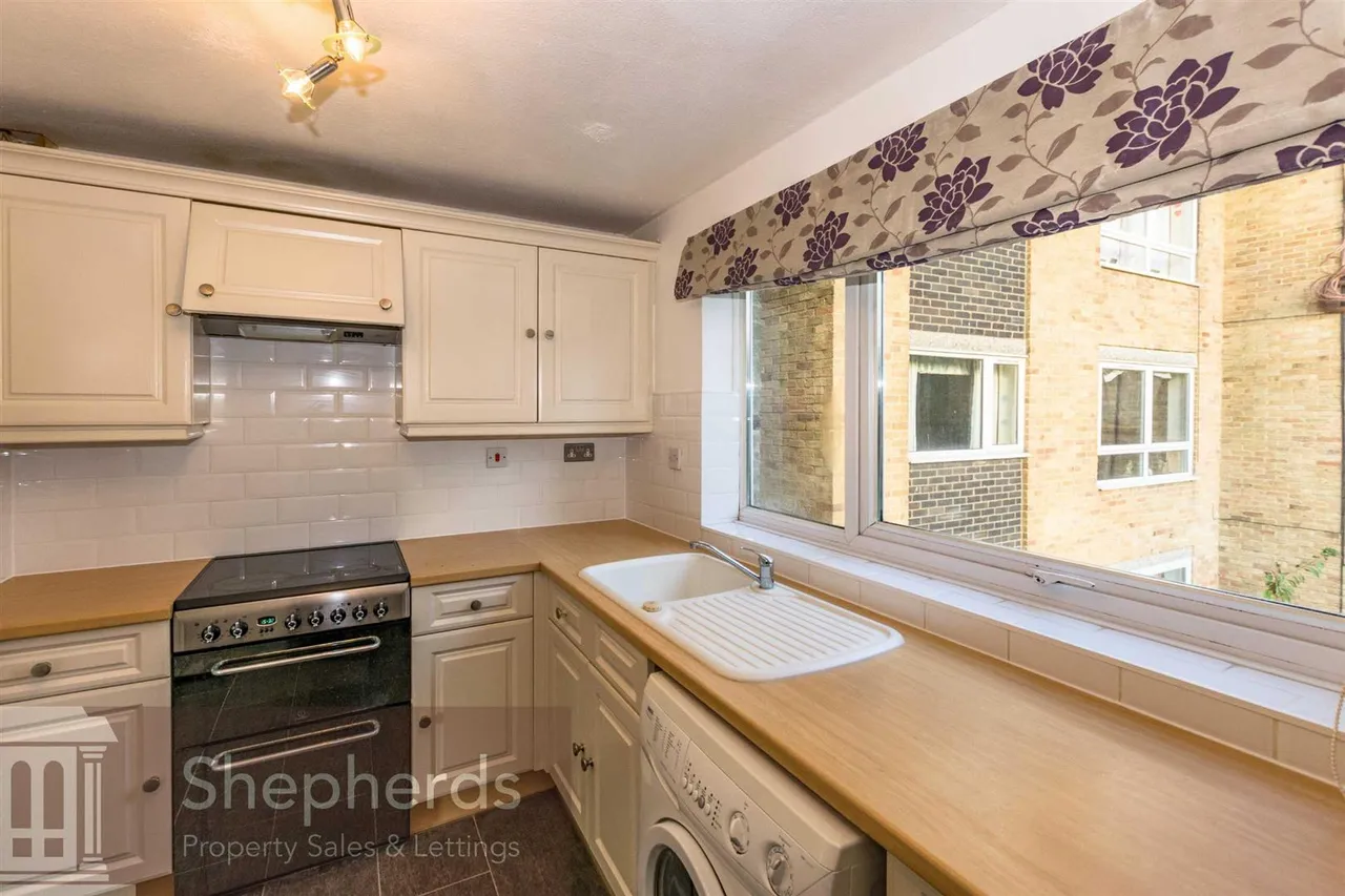 Lampits, Hoddesdon, EN11, photo 4