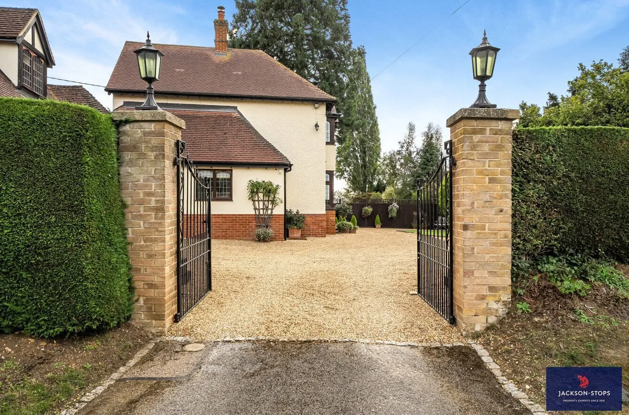 Watling Street, Little Brickhill, MK17, photo 30