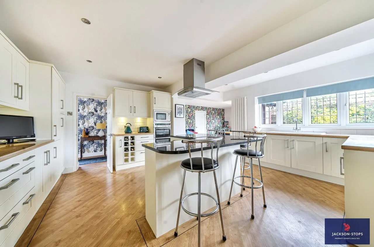 Watling Street, Little Brickhill, MK17, photo 6