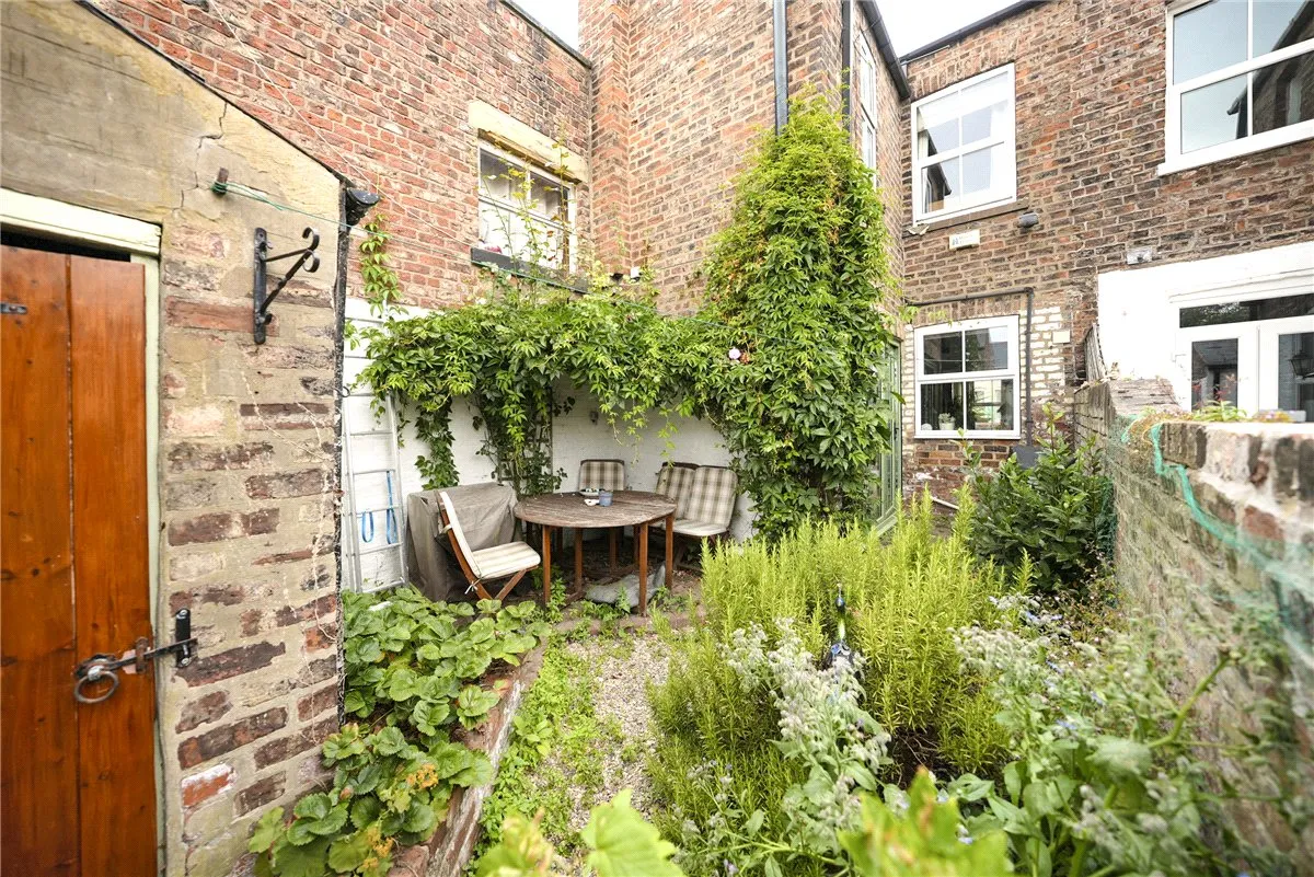 Neville Terrace, York, YO31, photo 14