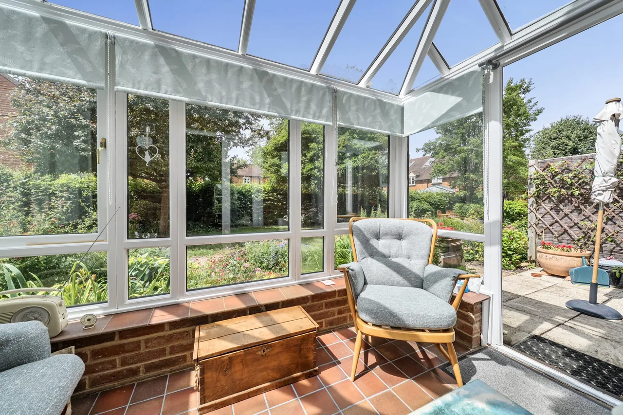 Seymour Place, Odiham, Hook, RG29 1AY, photo 10
