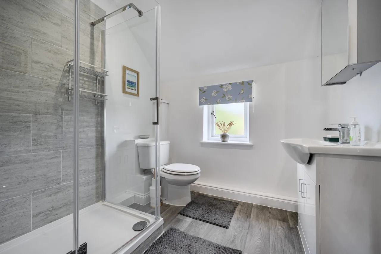 Seymour Place, Odiham, Hook, RG29 1AY, photo 19