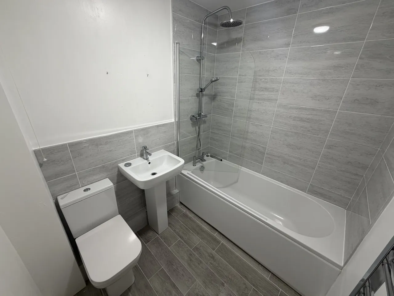 Fenimore Court, NG12, photo 4