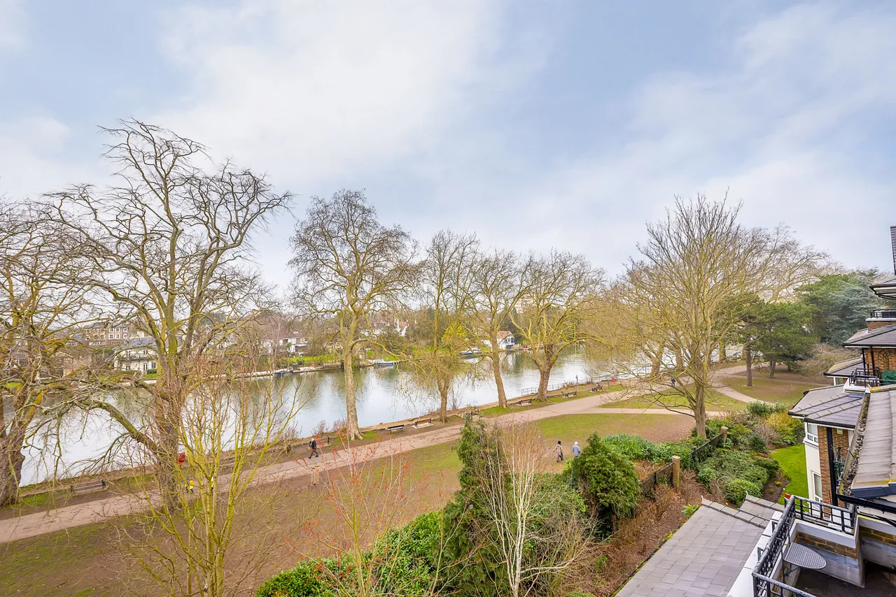 Samuel Gray Gardens, Kingston Upon Th..., photo 9