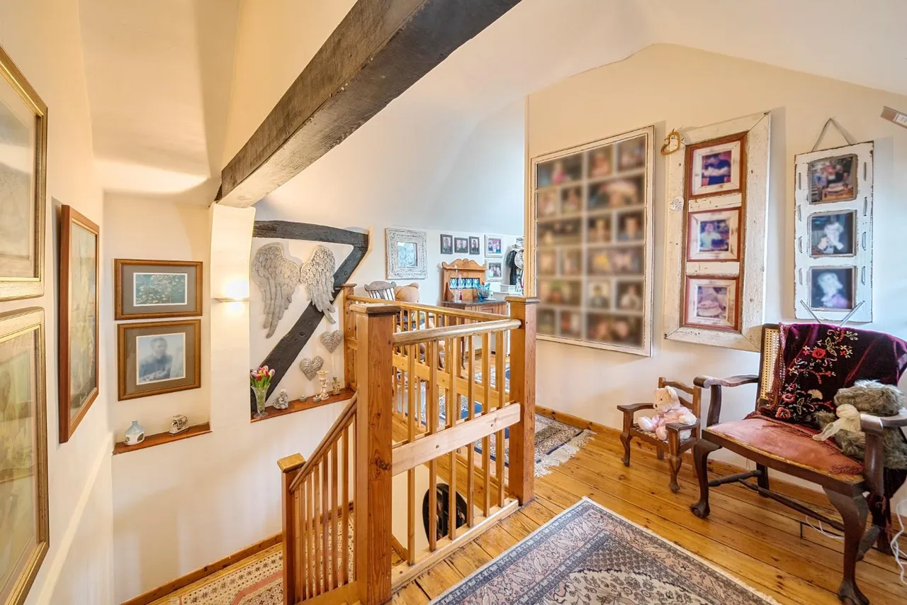 Turks Head Court, Eton, photo 10