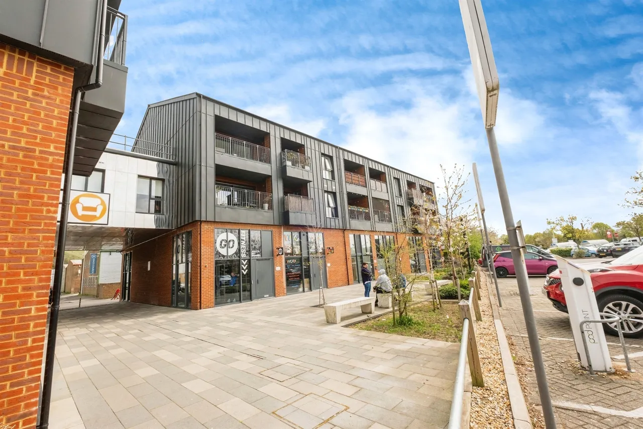 1 bed flat for sale, Brooks Road, Lewes, BN7