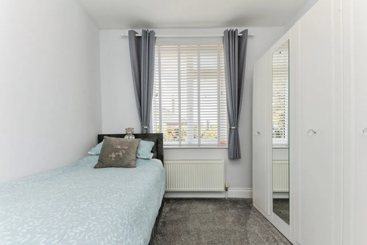 Thorpe Road, CLACTON-ON-SEA, Essex, CO15, photo 8