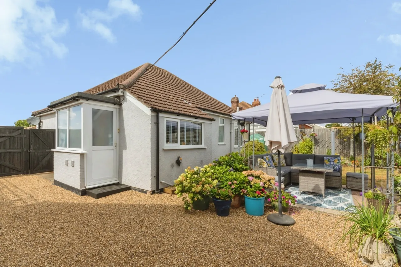 Thorpe Road, CLACTON-ON-SEA, Essex, CO15, photo 16