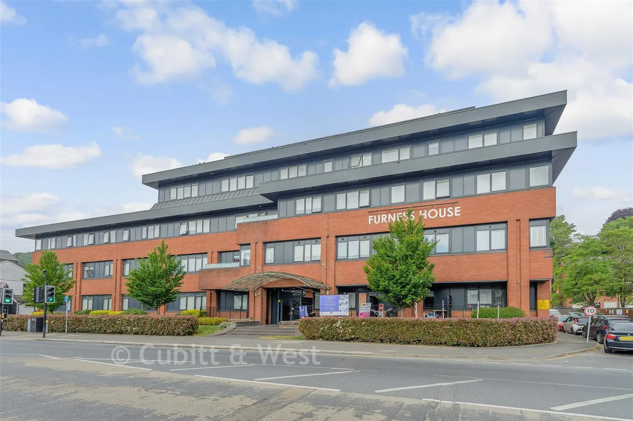 1 bed flat for sale, Brighton Road, Redhill, RH1