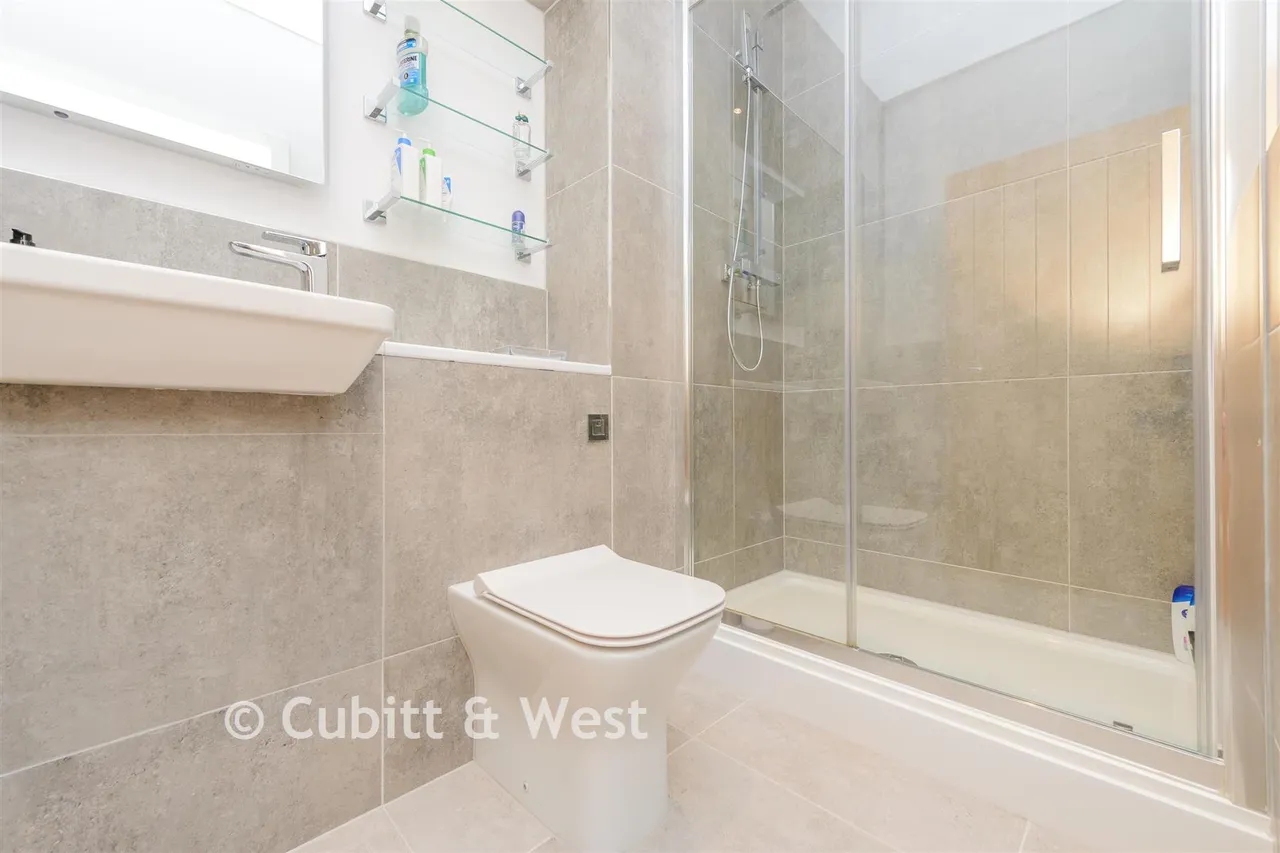 Brighton Road, Redhill, RH1, photo 7