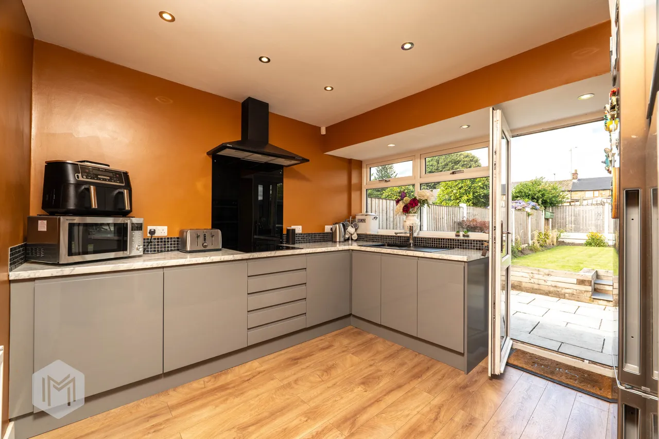 Devon Drive, Bolton, BL2 5QG, photo 3