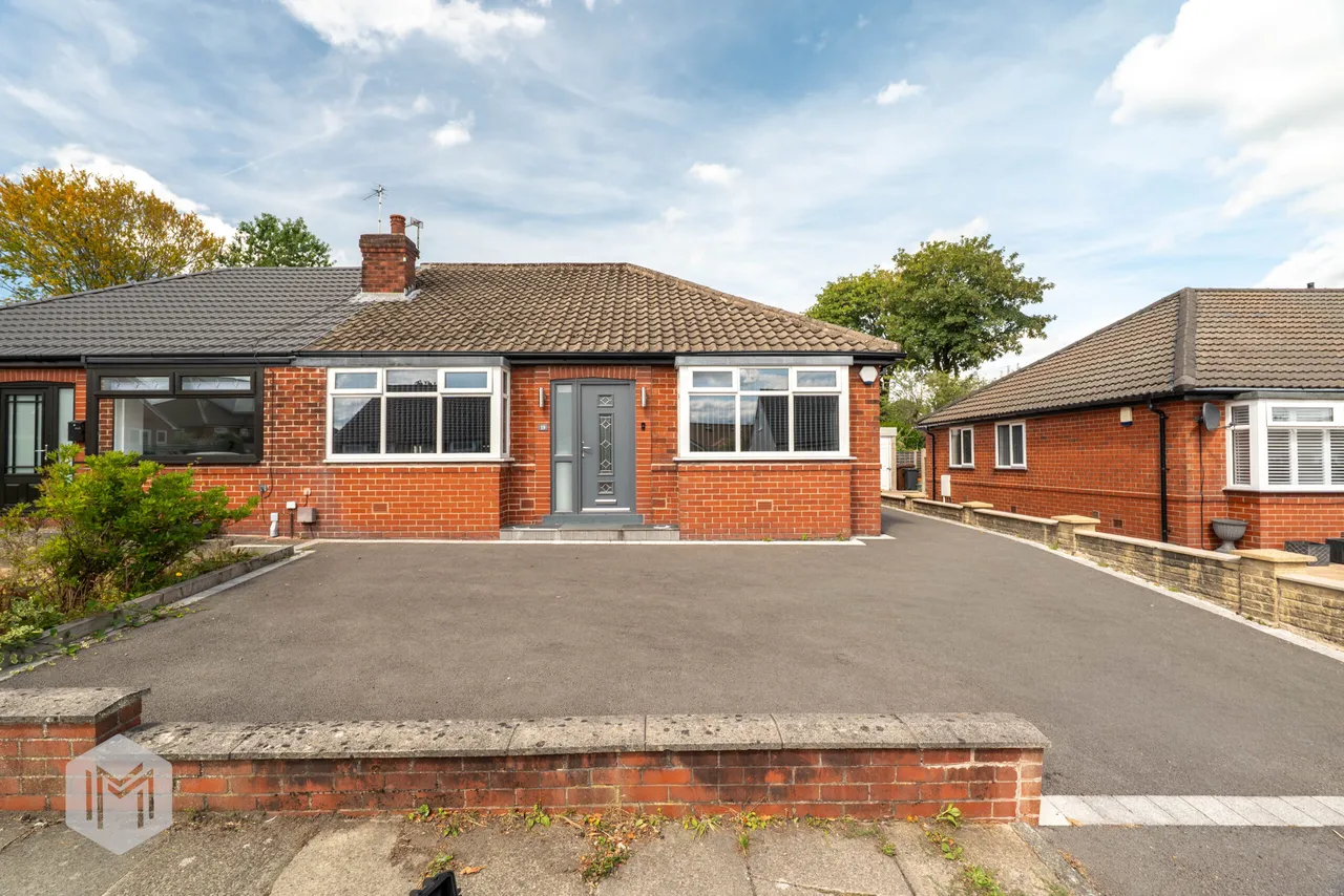 2 bed house for sale — Devon Drive, Bolton, BL2 5QG