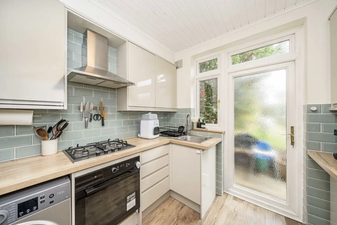 Tilehurst Road, SW18, photo 4