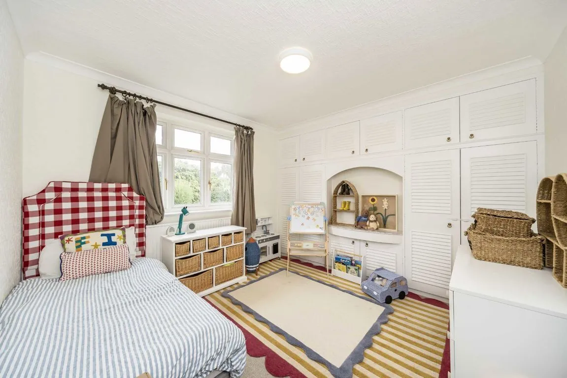 Tilehurst Road, SW18, photo 6