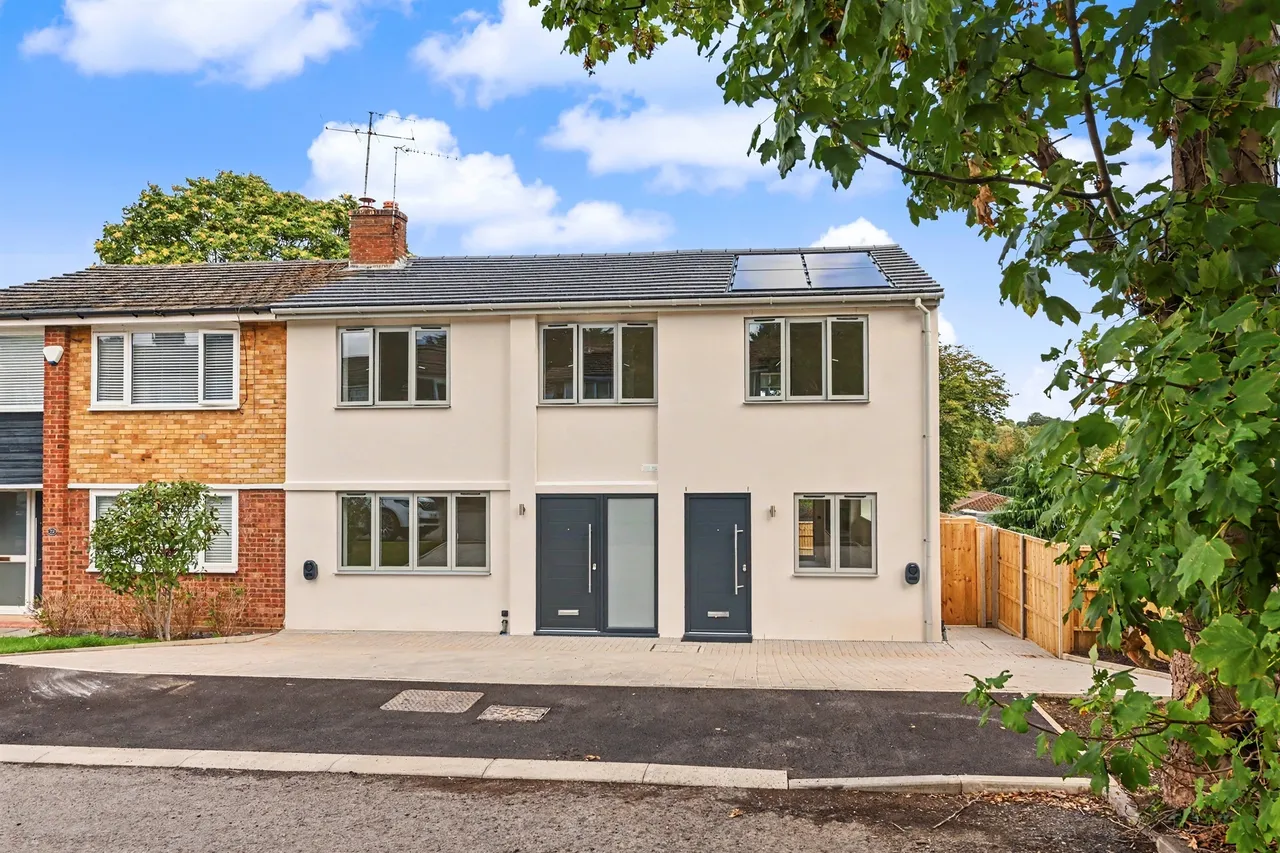 3 bed house for sale, Coombe Gardens, Berkhamsted, HP4