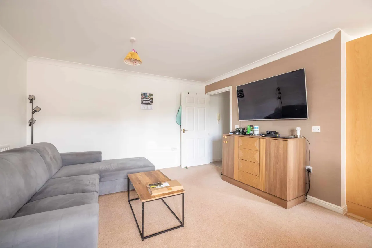 1 bed flat to rent — Concorde Court, Windsor, Berkshire, SL4 3SH